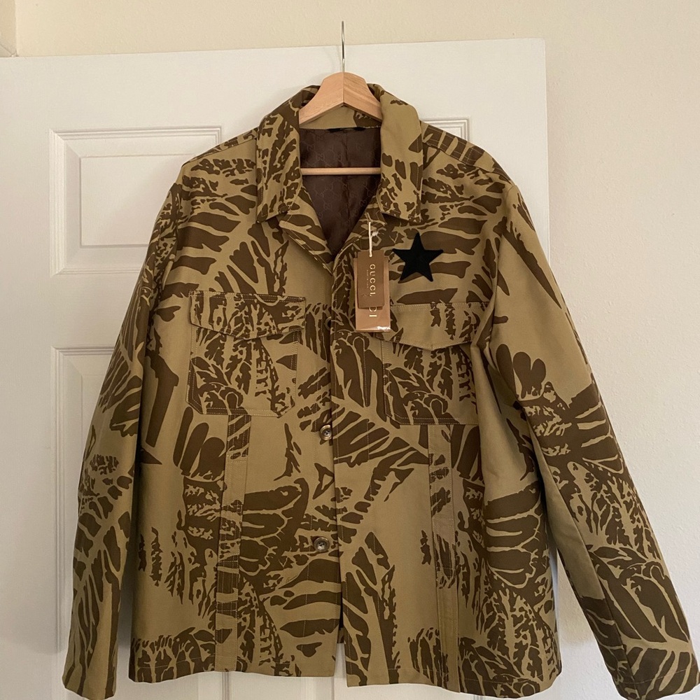 Gucci Camo Military Star Patch Canvas Jacket – Size 56 (L/XL), New with Tags